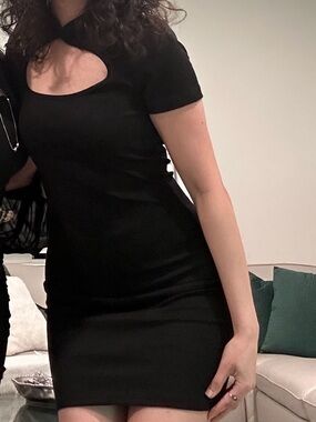 Black Cutout Short Sleeve Bodycon Dress